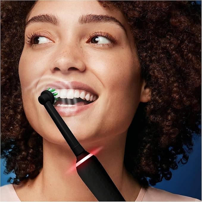Oral-B Pro 3 3000 Cross Action Electric Toothbrush x2 - Black - Image 2