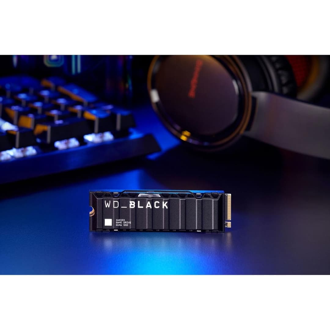 SanDisk WD Black SN850X 2TB SSD M.2 2280 NVME PCI-E Gen4 Solid State Drive - Black - Image 2