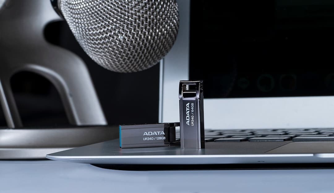 64GB AData Royal UR340 Ultra-Compact USB3.0 (USB3.2) Flash Drive - Image 5
