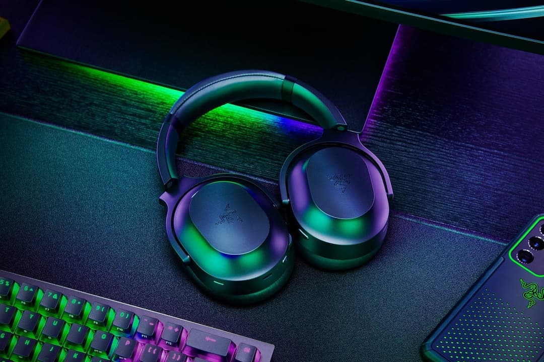 Razer Barracuda Pro Wireless Gaming Headset - Black - Image 4