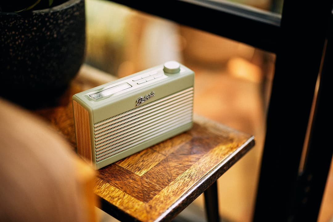 Roberts Rambler Mini DAB/FM Bluetooth Radio - Green Leaf - Image 2