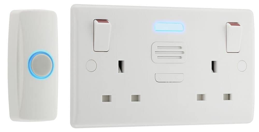 BG Electrical 822BELL Wireless Doorbell with IP44 Rated Push Button and Double Power Socket - White Moulded - Image 1