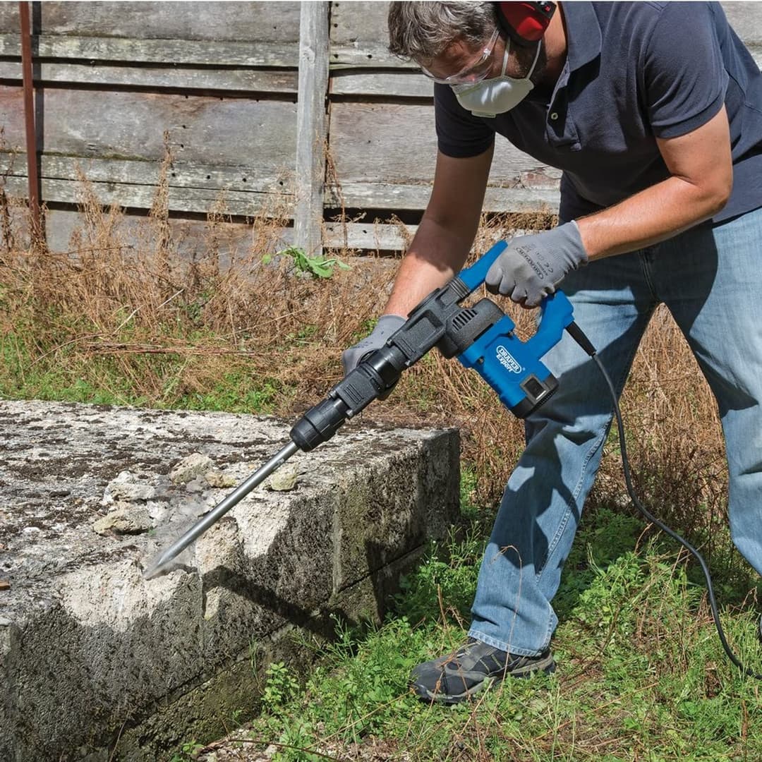Draper Expert 1050W SDS Electric Hammer Drill - Blue - Image 4