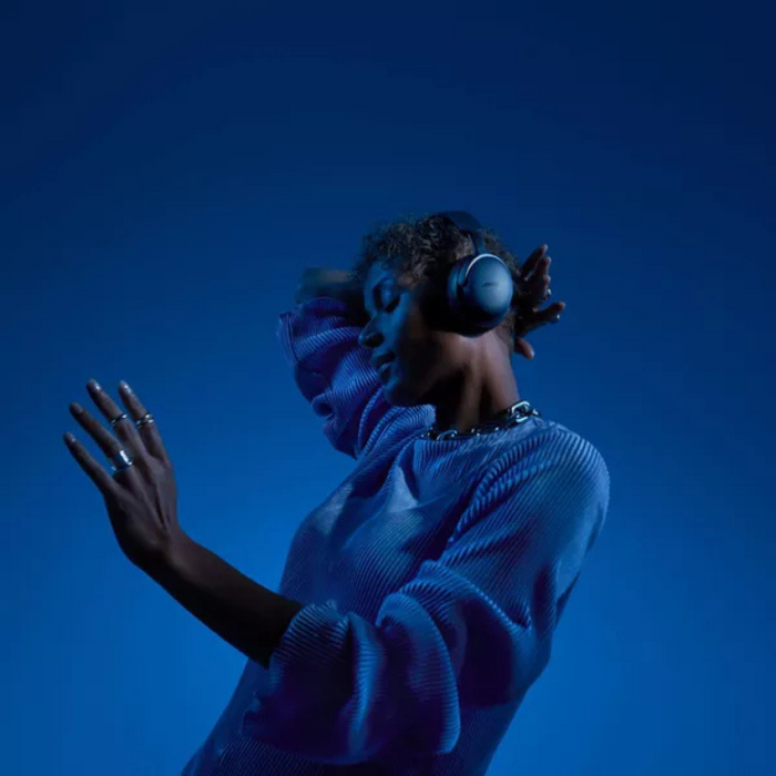 Bose QuietComfort Ultra Wireless Headphones – Lunar Blue